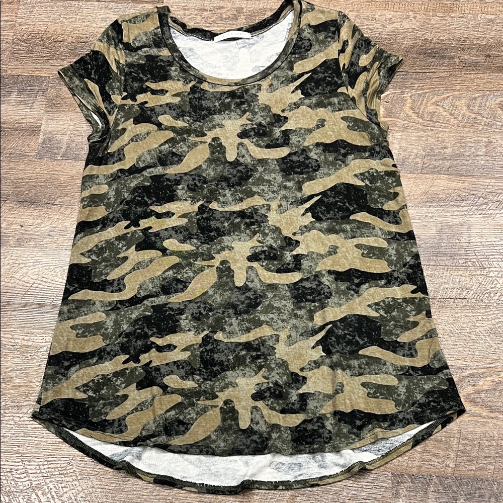 Chris & Carol Camo Print Tee - Sz L